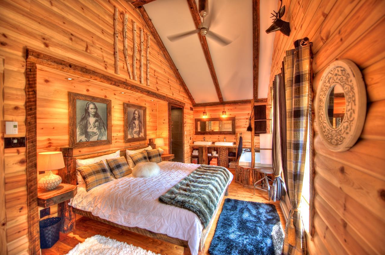Le St Bernard - Les Chalets Spa Canada Ла-Мальбе Екстер'єр фото