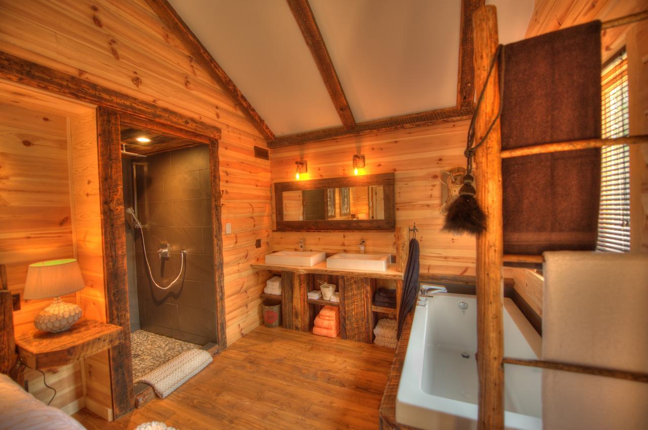 Le St Bernard - Les Chalets Spa Canada Ла-Мальбе Екстер'єр фото